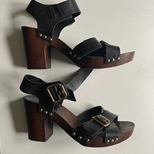 Platform Black & Wood Heels